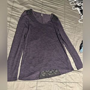 Vanity brand, women’s dress shirt size Large